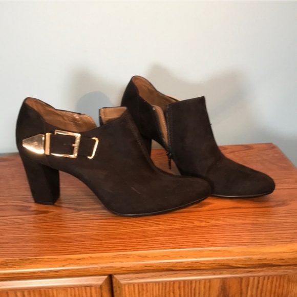 Aersoles Black booties with buckle - Picture 11 of 12